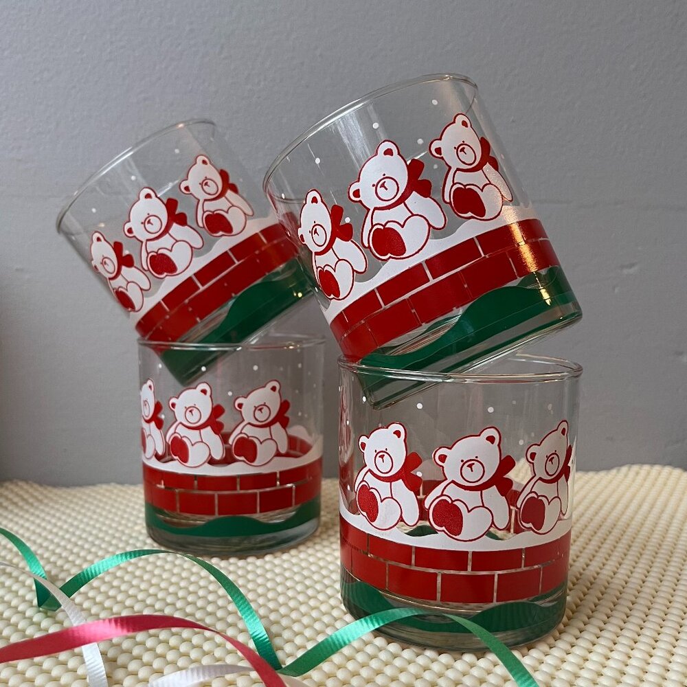 Nadir Figueiredo 4 Christmas Glasses Tumbler Teddy Bears on Brick Wall Brazil